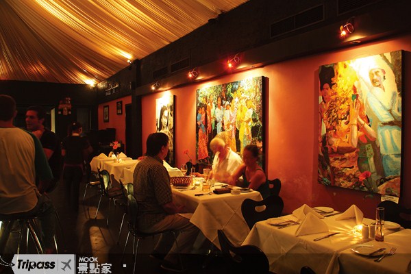 舒適的用餐環境是小島旅遊所追求的理想餐廳。