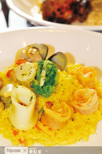 人氣料理～威尼斯海鮮燉飯（$160）。