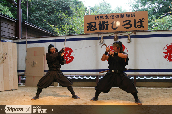 忍者博物館的忍術表演，令人嘆為觀止