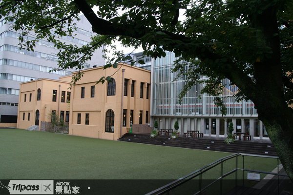 利用廢校的龍池小學校舍建立而成的京都國際漫畫博物館