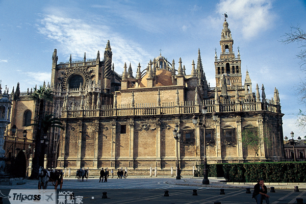 西班牙塞維爾大教堂名列世界第二大教堂。