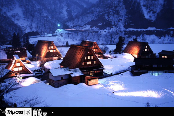 合掌村的日夜景色都令人驚艷（圖片提供／鳳凰旅遊）