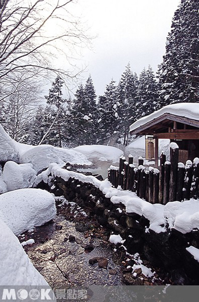 秋田下雪的景緻，彷彿童話故事裡的夢幻地帶。