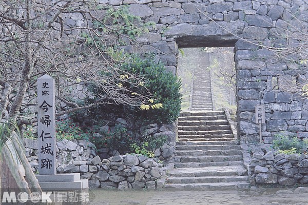 今歸仁城跡是著名世界遺產，現在是賞櫻熱門場所。