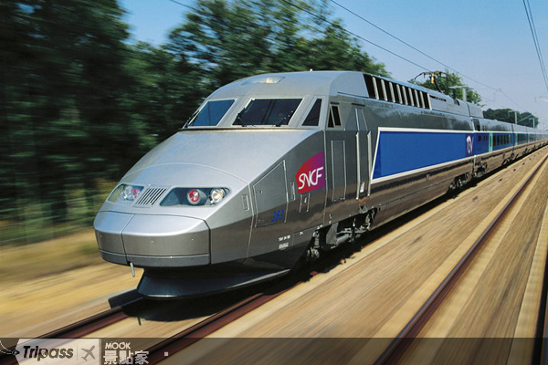 TGV高速列車有子彈列車的稱號。（圖片提供／飛達旅遊）