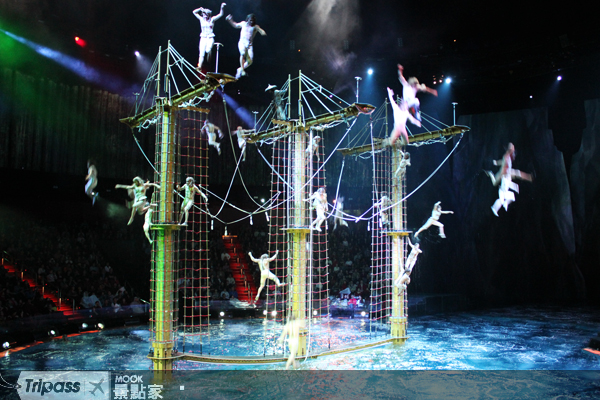 全球最大水上匯演「水舞間」場場爆滿，表演毫無冷場。