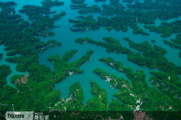 綠意盎然的嘉南地區，圖為烏山頭水庫。（圖片來源／西拉雅國家風景區管理處，攝影／齊柏林）