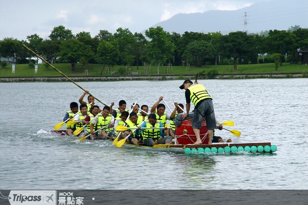 大坡池賽竹筏自即日起開始報名。（圖片提供／台東縣池上鄉公所