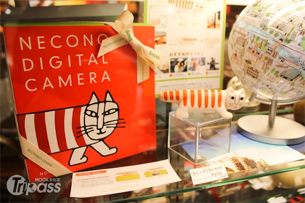文具店內販售的SUPERHEADZ Necono Digital Camera迷你貓咪相機