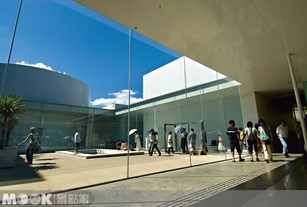 21世紀美術館。