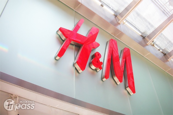 中環的H&M是香港最大家的分店，樓高4層，商品也最充足。（攝影／池冰蕙）