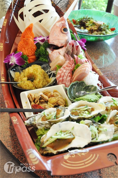 生魚片是從定置漁網捕獲的海鮮製作，吃得到大海的鮮味。