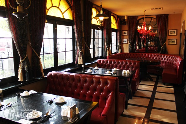 台中的特色餐廳眾多，圖為上海主題餐廳－新月梧桐。