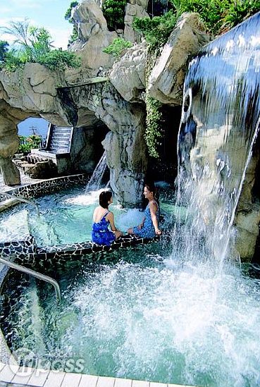 南投東埔最熱鬧的溫泉就在帝綸溫泉大飯店。（圖片提供／墨刻編輯部）