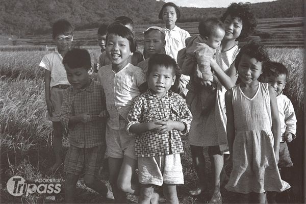 「古早情──老台灣生活影像展」即日起至12月29日在台中展出。（圖片提供／富邦文教基金會）