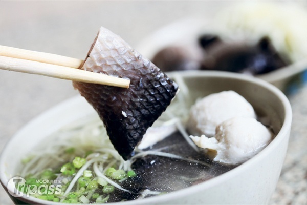 台南有許多美味小吃，怎麼吃得快又多，就靠各食客的本事了。（圖片提供／墨刻編輯部）