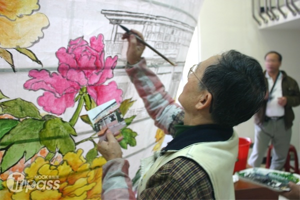豐原藝術週活動將在2月3日到2月8日舉辦，現場展示由近30位畫家繪製的「龍耀寰宇」國畫水墨燈籠。（圖片提供／台中市豐原區公所）