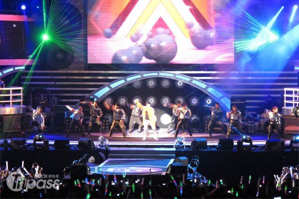 首屆「義大超級亞洲音樂節」，將於今年初曾舉行跨年晚會的場地登場，並邀請台、日、韓等偶像歌手登台獻唱。（圖片提供／義大世界）