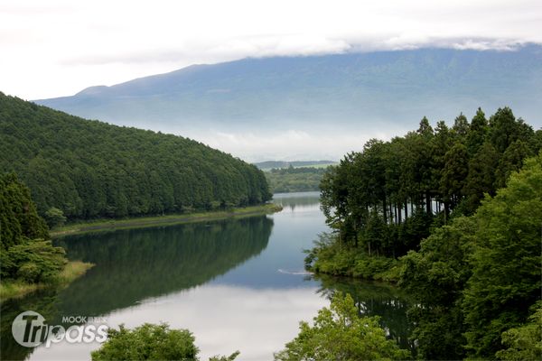 位於富士山西側的田貫湖，是日本人喜愛踏青、釣魚、騎單車的度假勝地之一。（圖片提供／那米哥旅行社）
