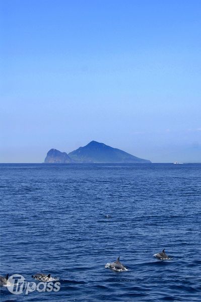 龜山島一直以來都有登島人數限制，也保存了島上原始風光。（圖片提供／東北角暨宜蘭海岸國家風景區管理處）