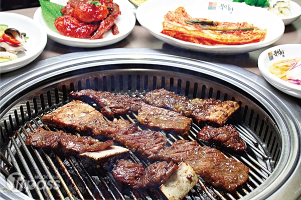 在韓國吃牛肉算是高級料理，一般會用來款待賓客。（圖片提供／墨刻編輯部）