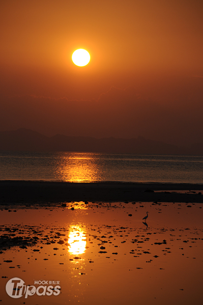 蘇梅島海島日落景觀寧靜絕美。（攝影／MOOK景點家李欣怡）