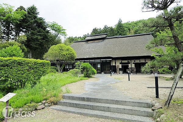 為山林樹叢所環抱的用餐環境，讓人身心舒暢。（攝影／MOOK景點家旅遊生活網陳冠鑫）