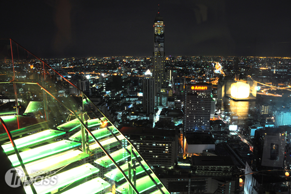 曼谷完美結合摩登與傳統的城市面貌。（攝影／MOOK景點家旅遊生活網李欣怡）