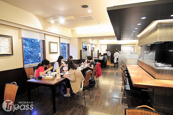 簡潔的用餐空間，讓人輕鬆享受仙台著名美食。（攝影／MOOK景點家旅遊生活網陳冠鑫）