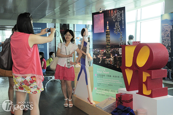 透過台北101每年吸引眾多國內外遊客，將十大觀光小城介紹給更多外籍旅客。（攝影／MOOK景點家旅遊生活網陳冠鑫）