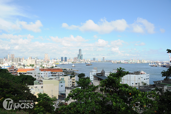 將於16日推出的南台灣觀光護照，內容包含旅遊及美食住宿等資訊，讓遊客輕鬆玩遍南部6縣市。（攝影／MOOK景點家旅遊生活網李欣怡）