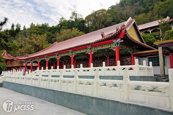 早期為老總統蔣中正行館的梨山賓館，宮廷式的建築古意盎然。（圖片提供／墨刻編輯部）