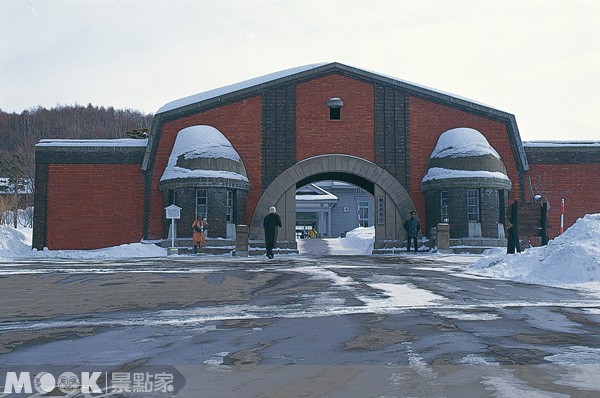 網走監獄位於北海道瀕臨鄂霍次克海的網走地區，曾為日本全國重刑犯的收容地。（圖片提供／墨刻編輯部）