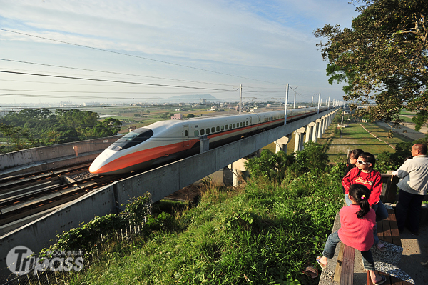 高鐵攝影競賽活動即日起登場，第一名將可獲得商務車廂免費乘車兌換券8張。（圖片提供／台灣高鐵）