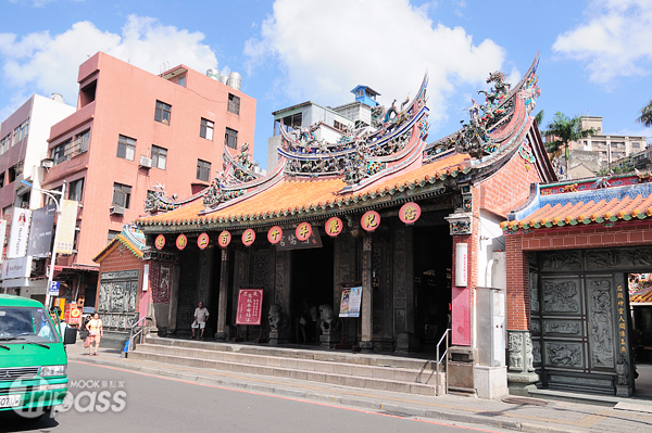 淡水區的福佑宮廣場，也將成為市民環境劇場的演出場地。（攝影／MOOK景點家旅遊生活網陳冠鑫）