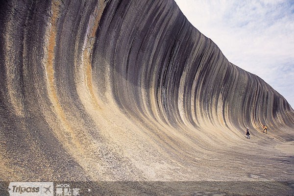 巨大的波浪岩是大自然驚人的傑作之一。（圖片提供／墨刻編輯部）