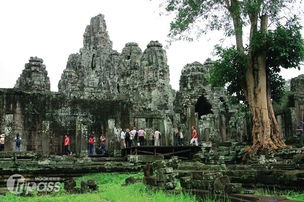 位於柬埔寨的吳哥窟，是該國主要觀光收入來源。（圖片提供／墨刻編輯部）
