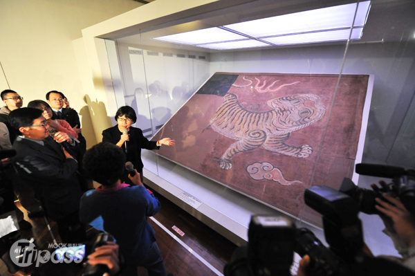台博館即起展出館藏的三件黃虎旗摹本。（圖片提供／國立台灣博物館）