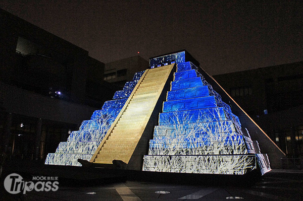 12月21日晚間，科博館的奇琴伊察神殿，將透過投影的方式，展現不同的視覺美感。（圖片提供／自然科學博物館）