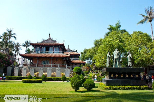 赤崁樓為台南知名的歷史古蹟，還保存了清乾隆御賜碑刻。（圖片提供／墨刻編輯部）