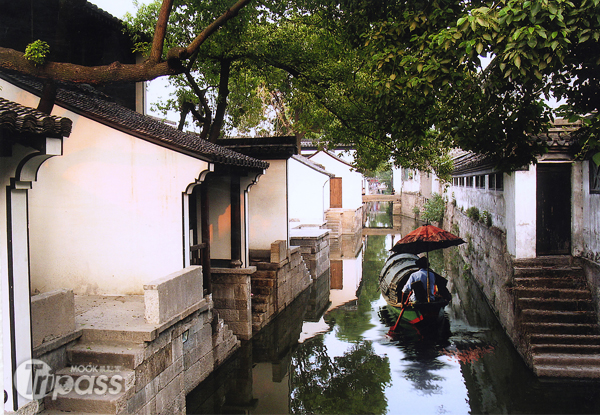 在江南眾多水鄉中，紹興，歷經2,500個年頭的洗禮，仍然保有古樸而雋永的生活風貌。（圖片提供／紹興市旅委）