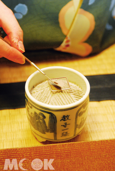 在日本全國也相當少見的香道體驗教室，來到京都就有囉！（圖片提供／墨刻編輯部）