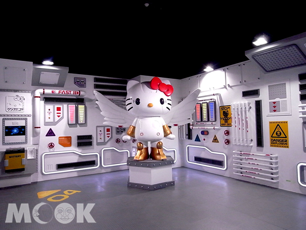 去年8月在東京表參道展出的Robot Kitty互動展，現在正在台灣展出。（圖片提供／墨刻編輯部）