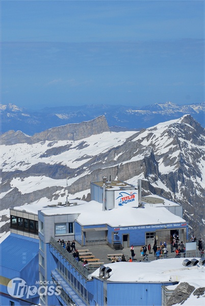 登上阿爾卑斯山系，是許多登山愛好者的終極目標。（圖片提供／墨刻編輯部）