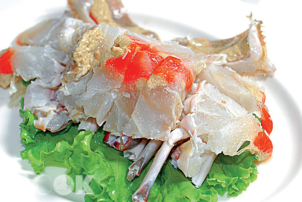 蟹膏、蟹肉都成原狀的嗆蟹可以享用螃蟹特有的鮮美。（圖片提供／TRAVELER Luxe旅人誌）