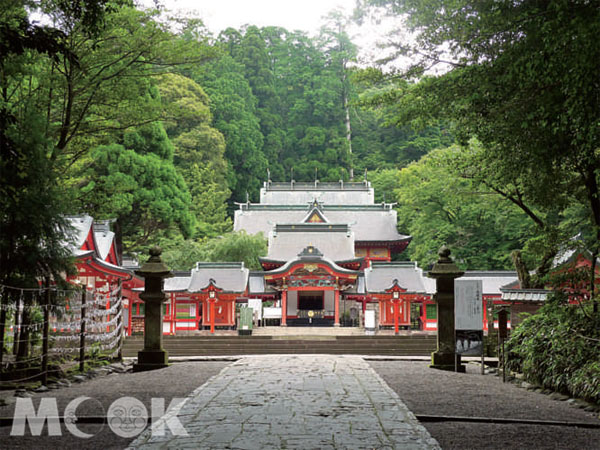 靜謐幽深的霧島神宮，同時也是涼爽的消暑地。（攝影／TRAVELER Luxe旅人誌Apirl）