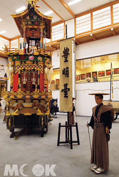 高山屋台會館可以觀賞祭典的主角─「屋台」（圖片提供／墨刻編輯部）