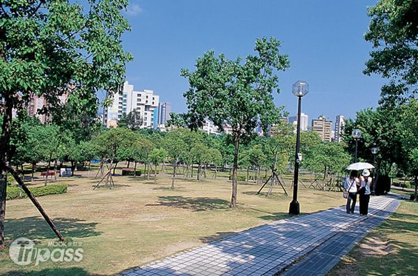 大安森林公園堪稱台北市的「都市之肺」。（圖片提供／墨刻編輯部）