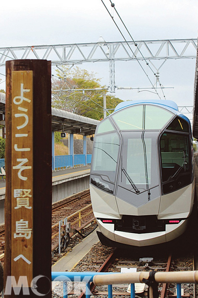 搭乘最新豪華列車近鐵島風號到賢島。（攝影／TRAVELER Luxe旅人誌莊幃婷）