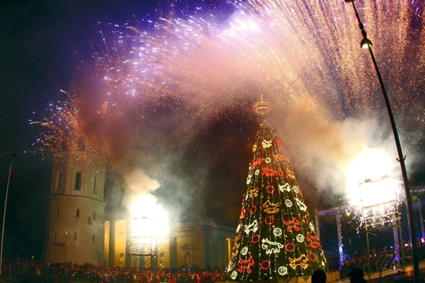 看似尋常的聖誕樹，總是能為人們帶來驚奇。（圖片來源／http://www.nydailynews.com）
